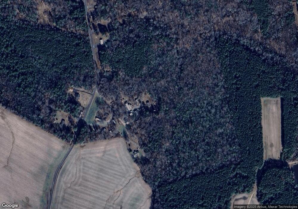 647 Parrish Ln, Colonial Beach, VA 22443 - photo 1