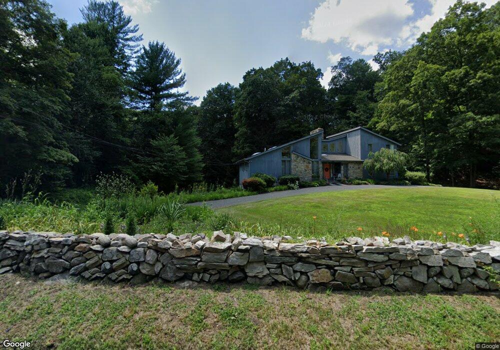 575 Redding Rd, Redding, CT 06896 - photo 1