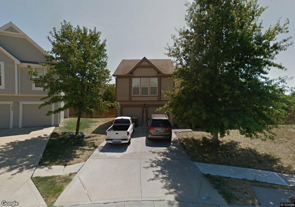 5178 Roundtree St, Shawnee, KS 66226 - photo 1