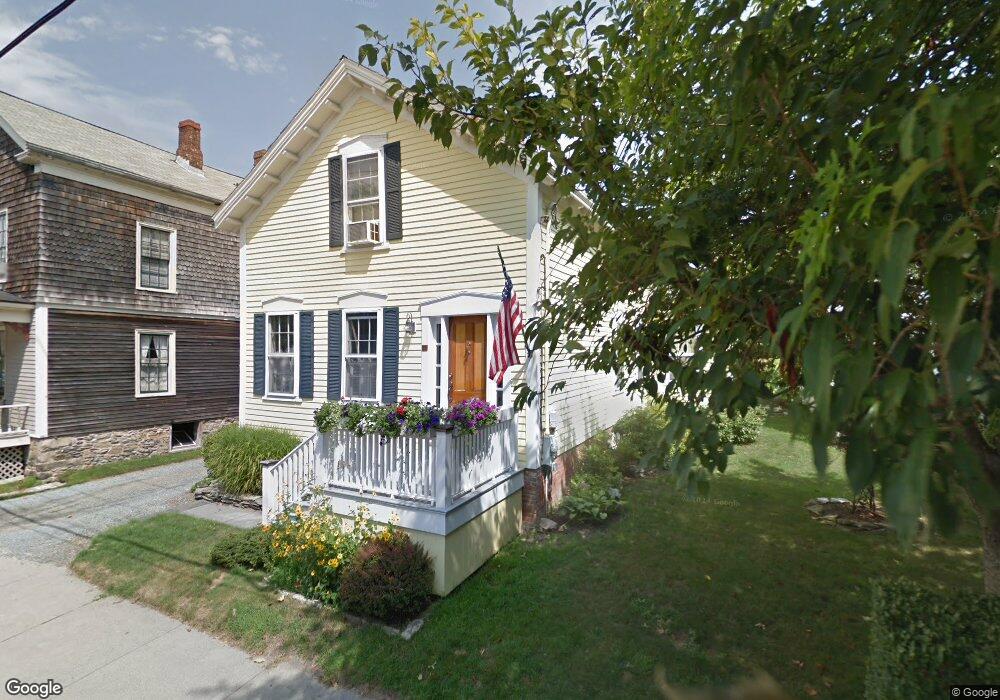 17 Poplar St, Newport, RI 02840 - photo 1