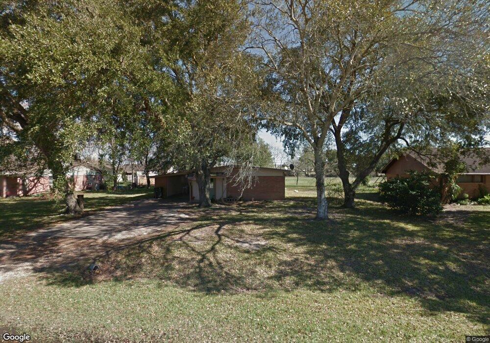 116 Lindsey Ave, Bay City, TX 77414 - photo 1