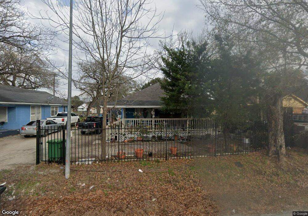 4706 Mcewen St, Houston, TX 77009 - photo 1