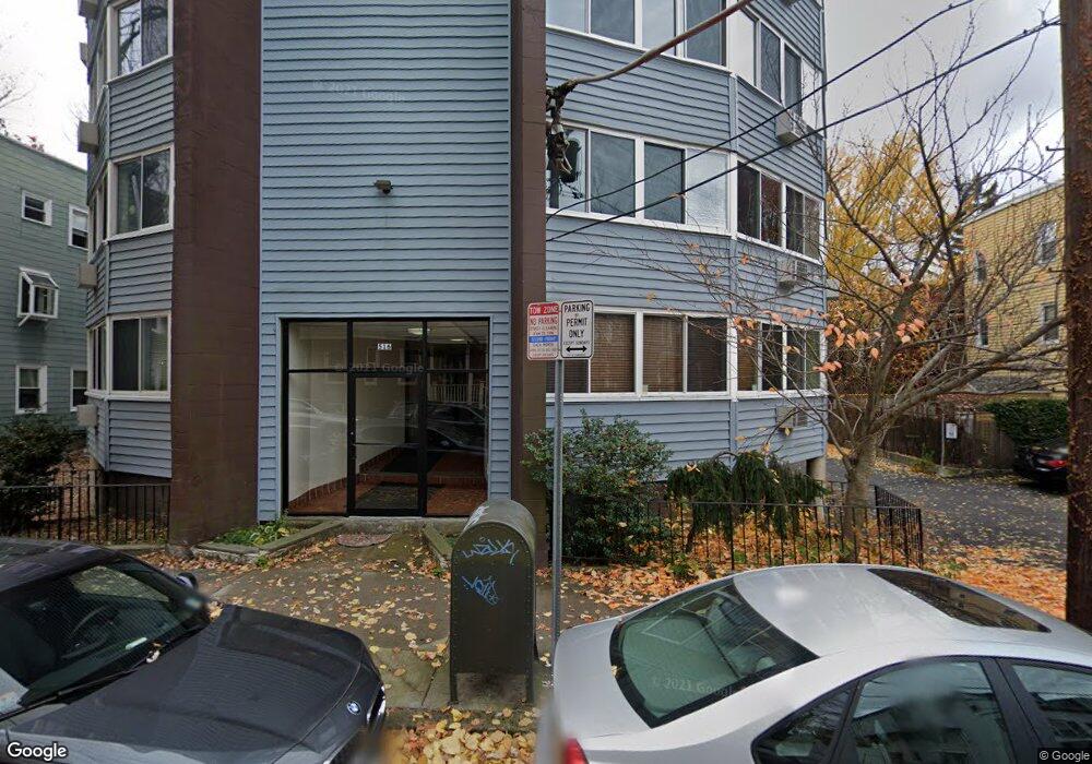 512 Green St unit 2A, Cambridge, MA 02139 - photo 1