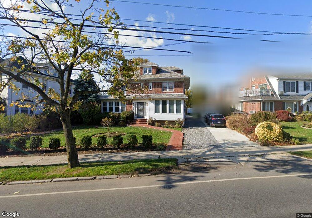 686 Broadway, Cedarhurst, NY 11516 - photo 1