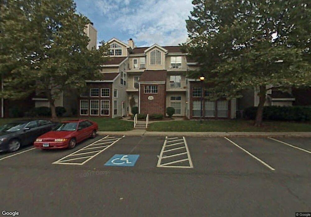 177 Carriage Crossing Ln, Middletown, CT 06457 - photo 1