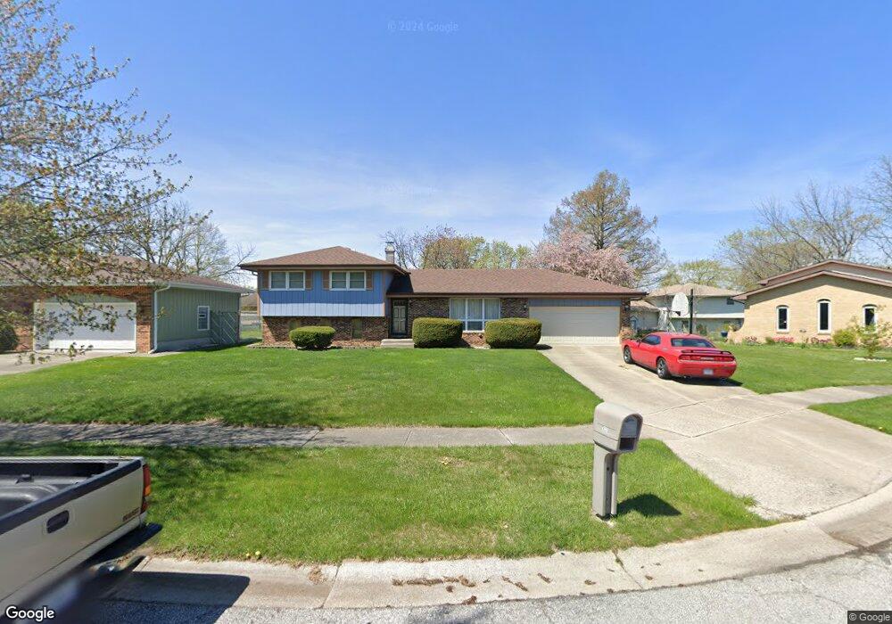 9512 Lincoln Ct, Crown Point, IN 46307 - photo 1