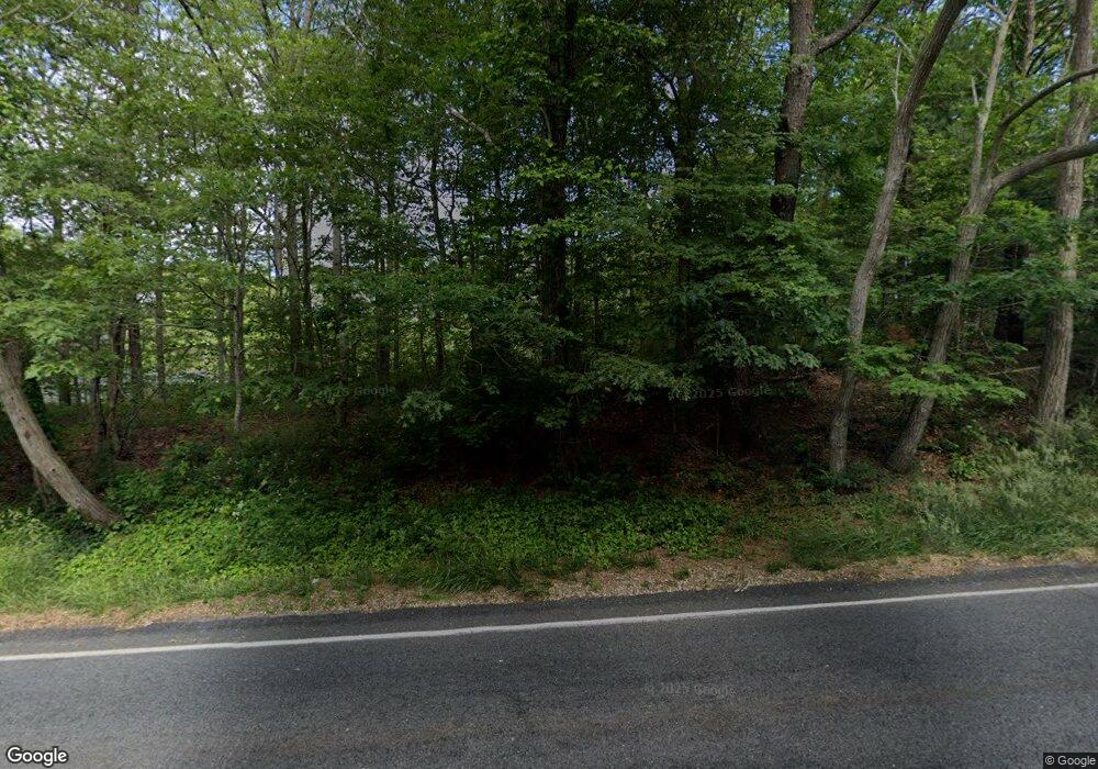 576 Oak St, West Barnstable, MA 2668 - photo 1