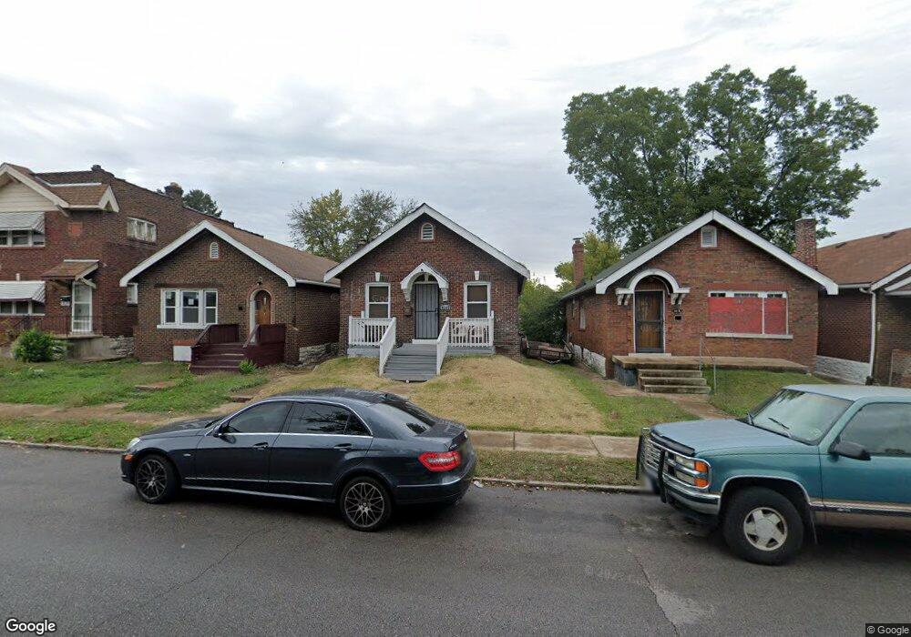 4649 Lee Ave, Saint Louis, MO 63115 - photo 1