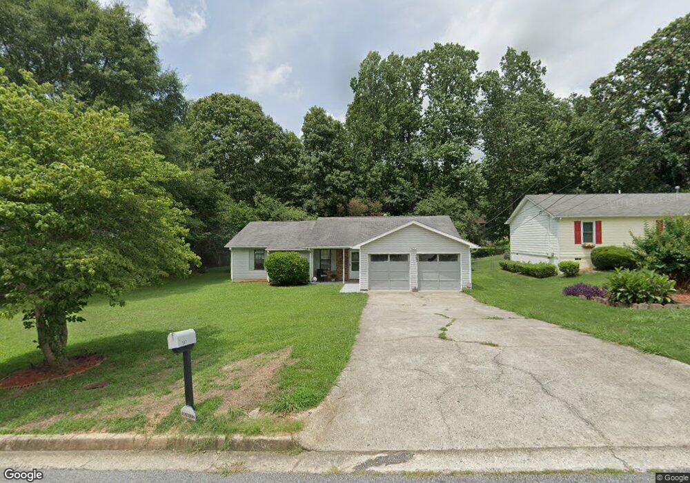 567 Oak Trace Ct, Jonesboro, GA 30238 - photo 1