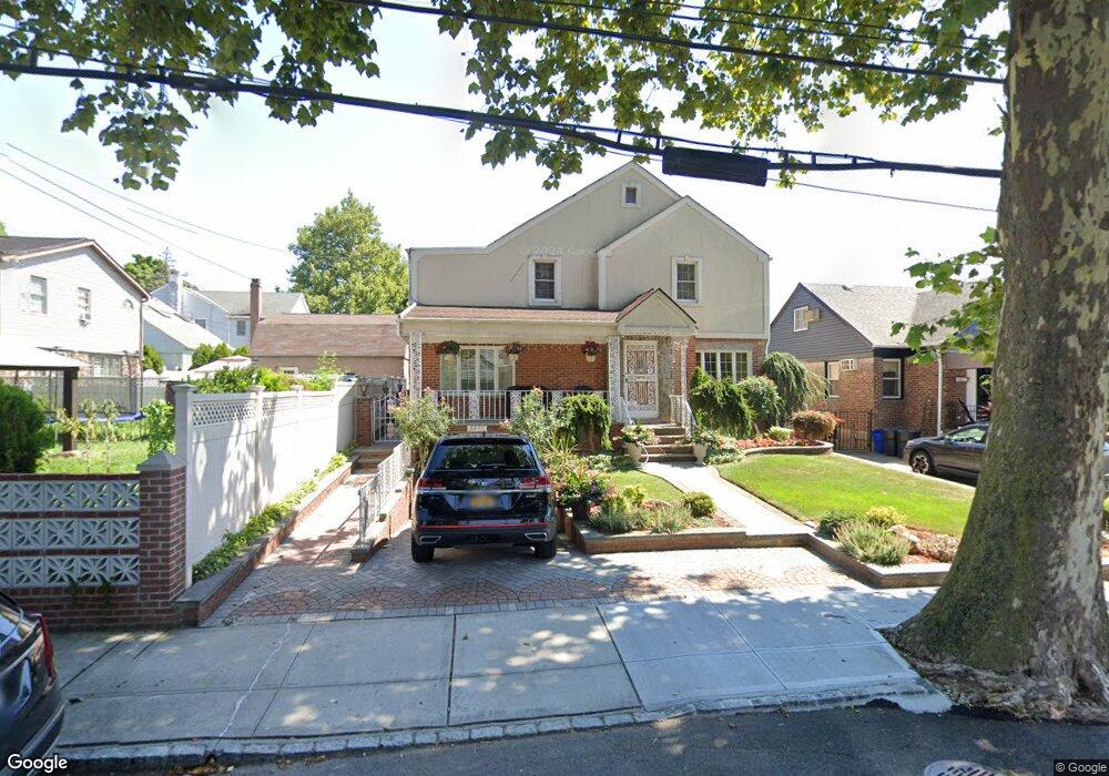 2811 200th St, Bayside, NY 11360 - photo 1