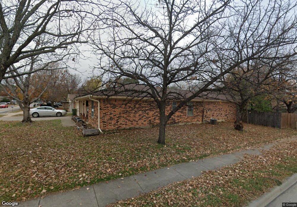 2025 Memphis Dr, Bedford, TX 76022 - photo 1