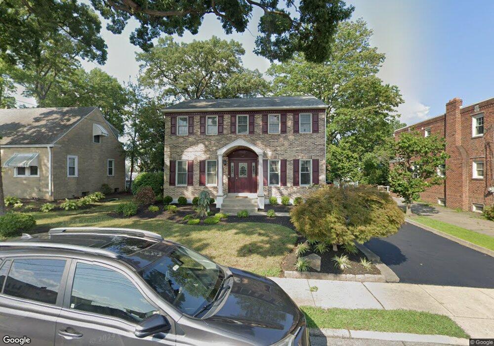 220 Hazel Ave, Folsom, PA 19033 - photo 1