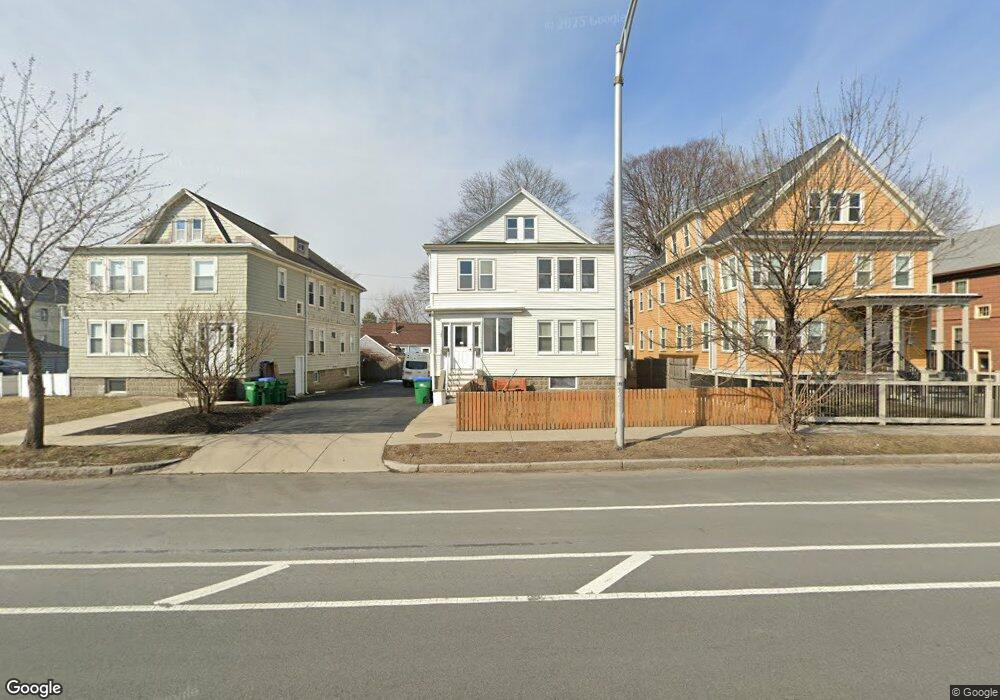 866 Fellsway unit 1, Medford, MA 02155 - photo 1