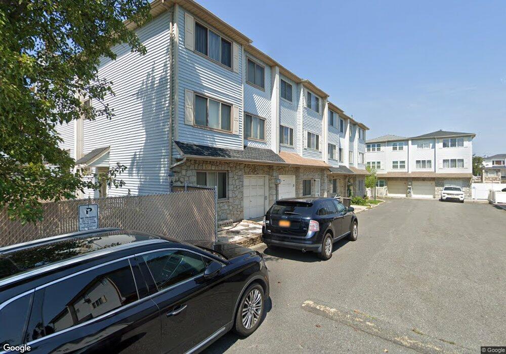 14 Candon Ct, Staten Island, NY 10309 - photo 1