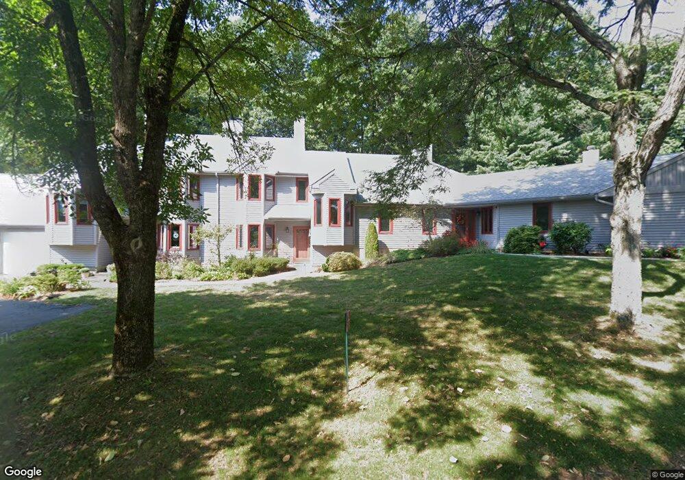 9 Baldwin Ln, Amherst, MA 01002 - photo 1