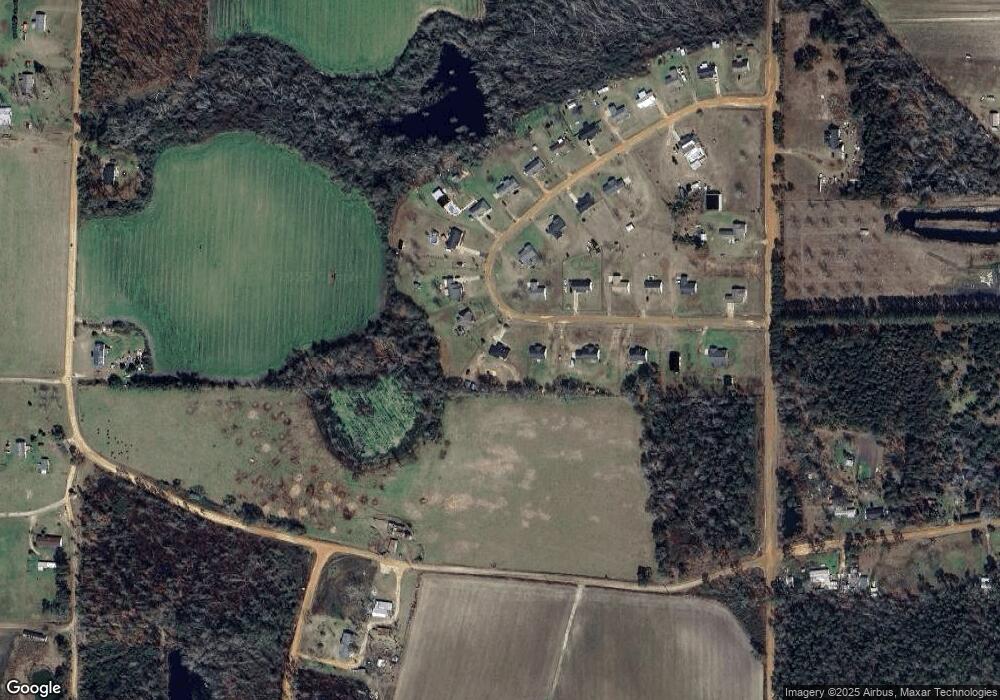 258 Grandview Cir, Douglas, GA 31535 - photo 1