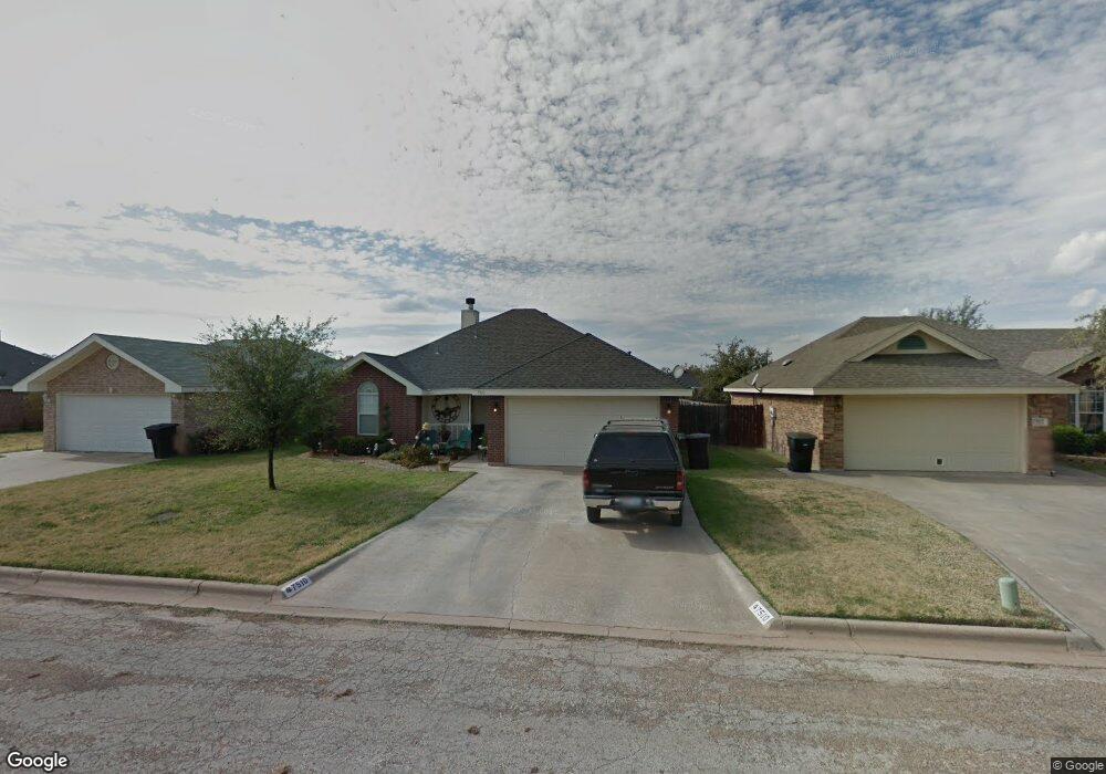 7510 Patricia Ln, Abilene, TX 79606 - photo 1
