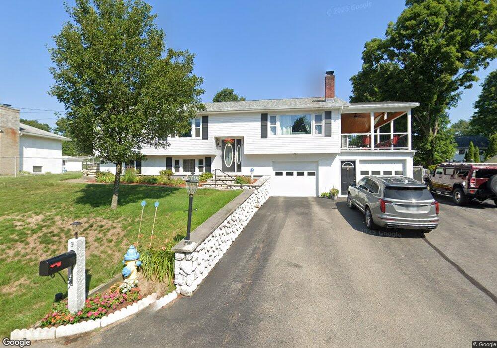 9 Carmine Rd, Nashua, NH 03063 - photo 1