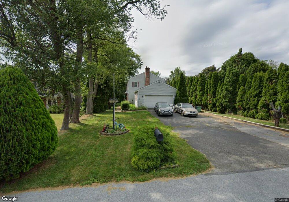 721 Windsor Place, Wallingford, PA 19086 - photo 1