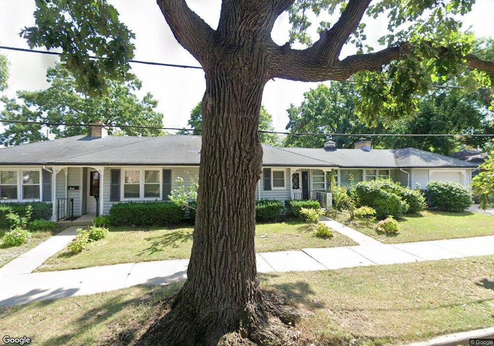 2121 W Cornelia Ave, Waukegan, IL 60085 - photo 1