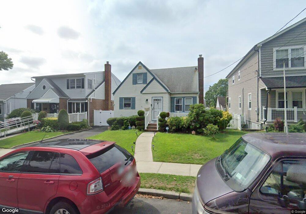 1085 Carukin St, Franklin Square, NY 11010 - photo 1