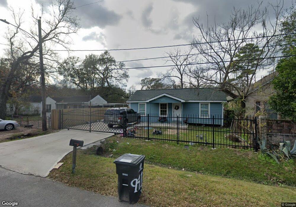 9417 Heatherside St, Houston, TX 77016 - photo 1