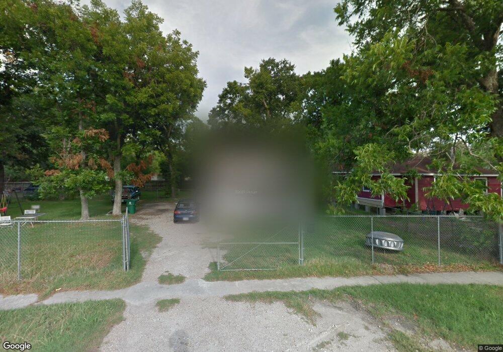 10241 Silvercrest St, Houston, TX 77076 - photo 1