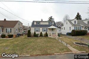 61 Second St, Edison, NJ 08837