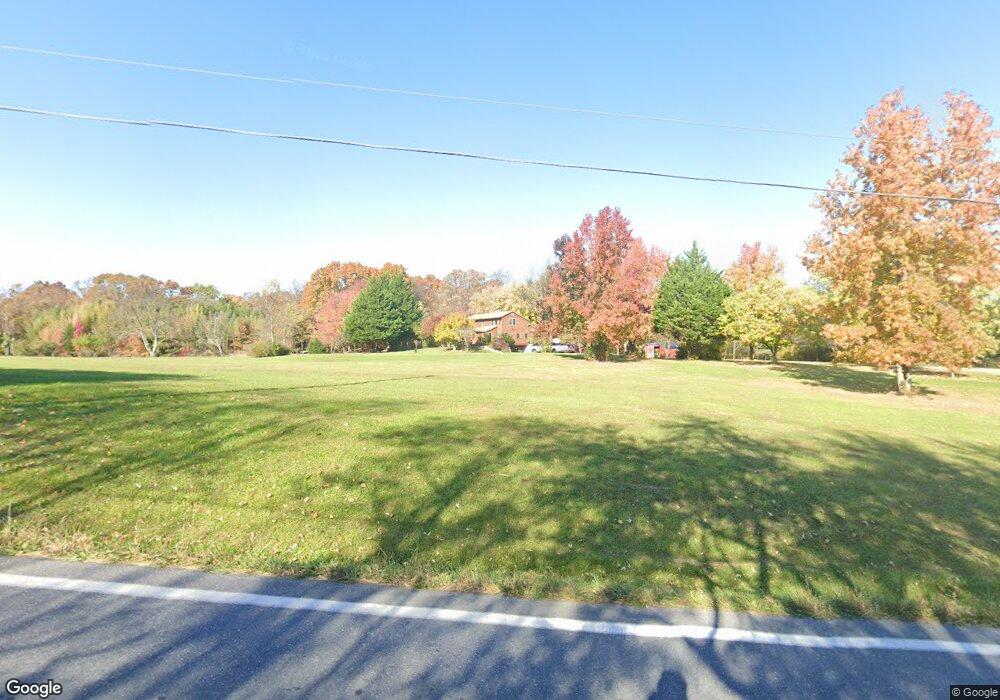 10667 Leetown Rd, Kearneysville, WV 25430 - photo 1