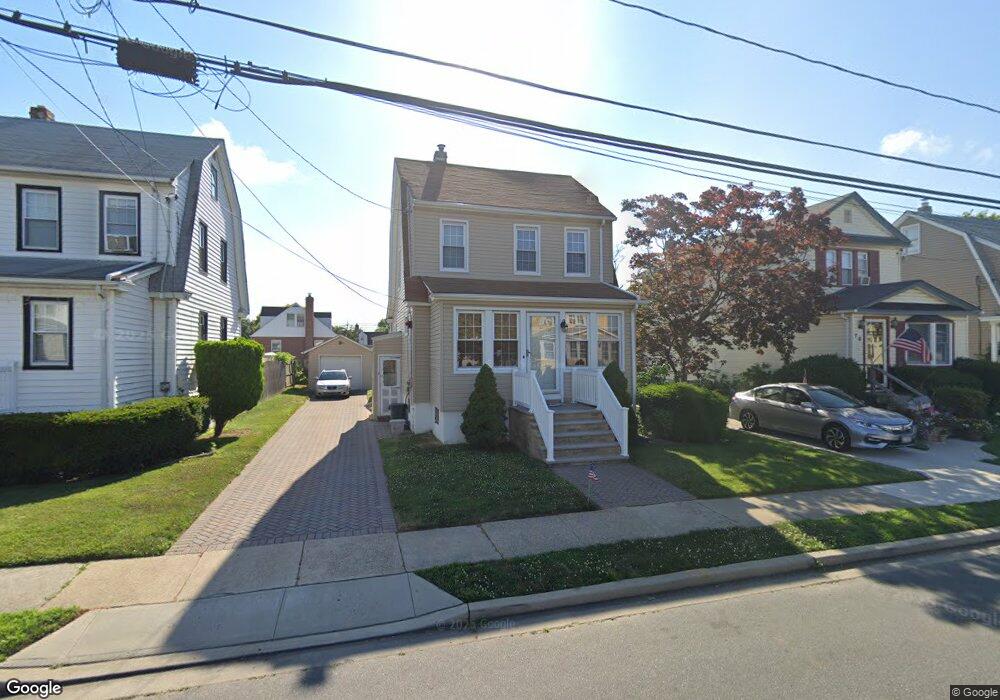 82 Elmwood St, Valley Stream, NY 11581 - photo 1
