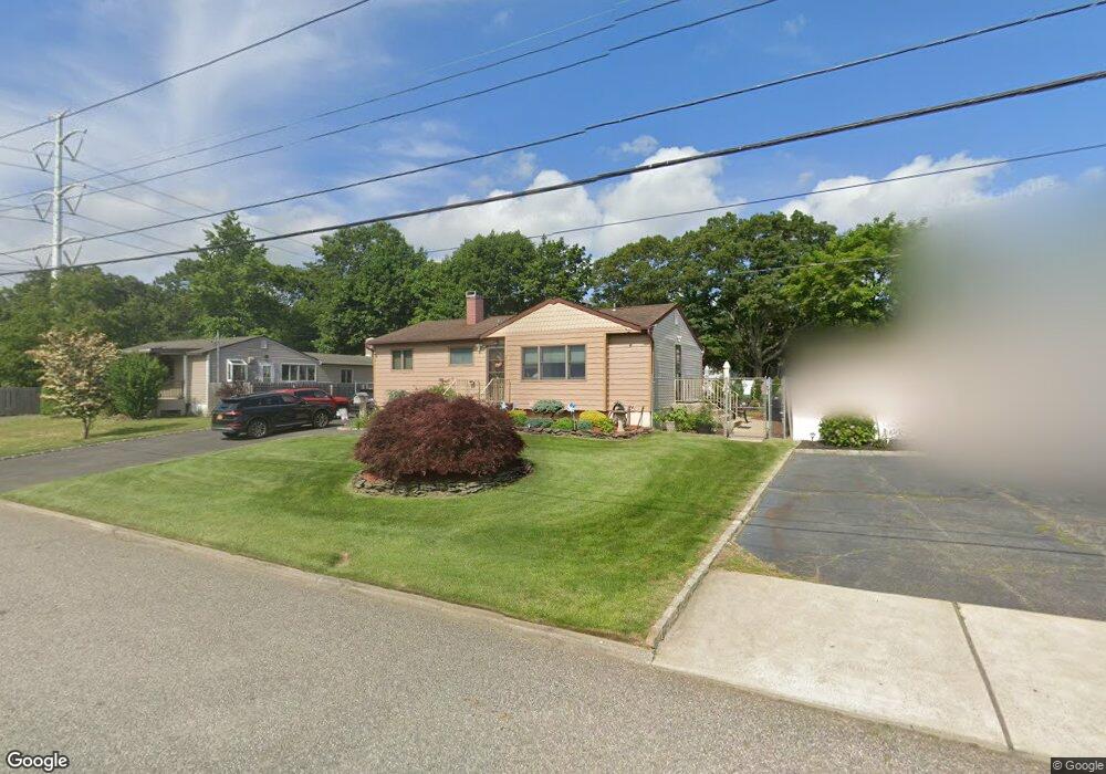 2817 Heather Ave, Medford, NY 11763 - photo 1