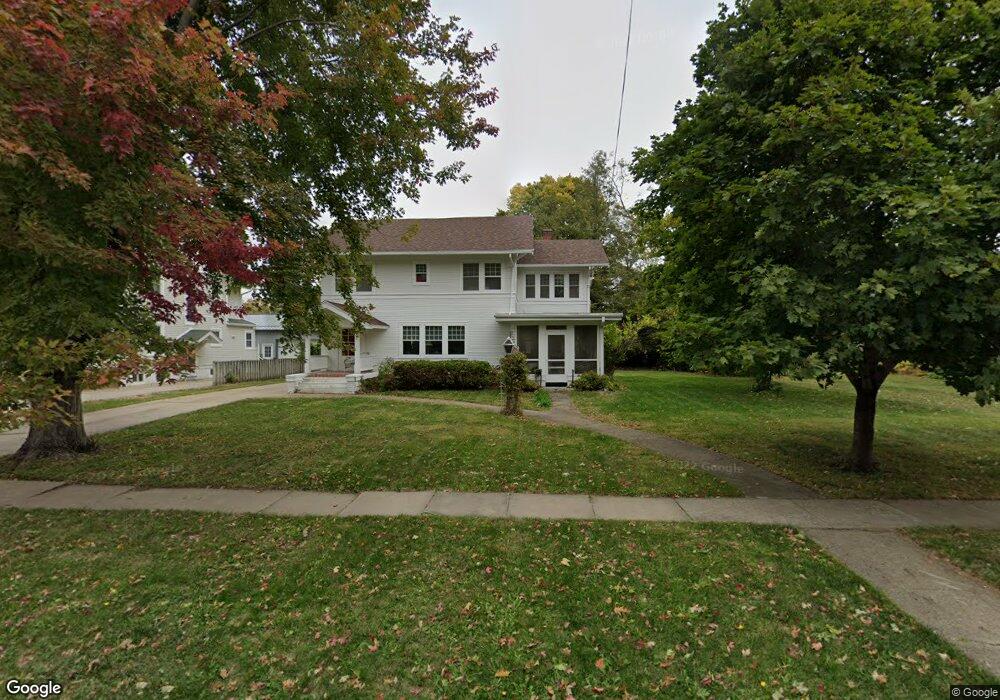 820 S 6 Ave W, Newton, IA 50208 - photo 1