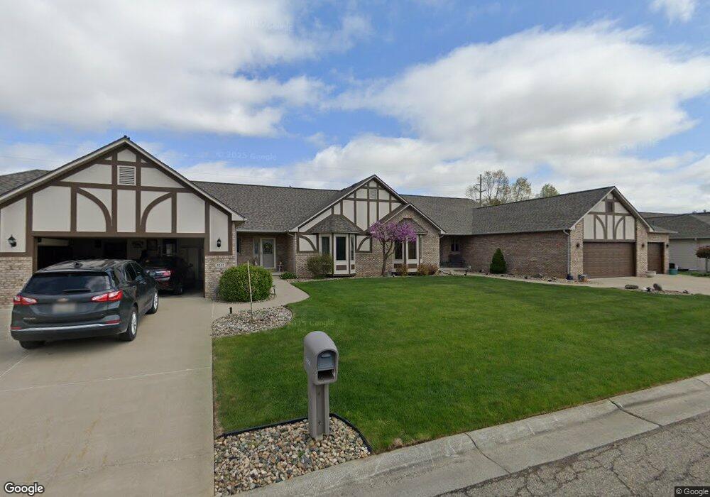 5250 Wyndemere Common Square, Swartz Creek, MI 48473 - photo 1