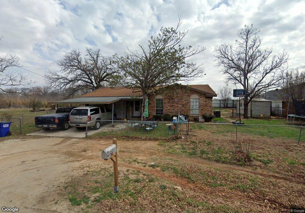 812 Red Bud Dr, Azle, TX 76020 - photo 1