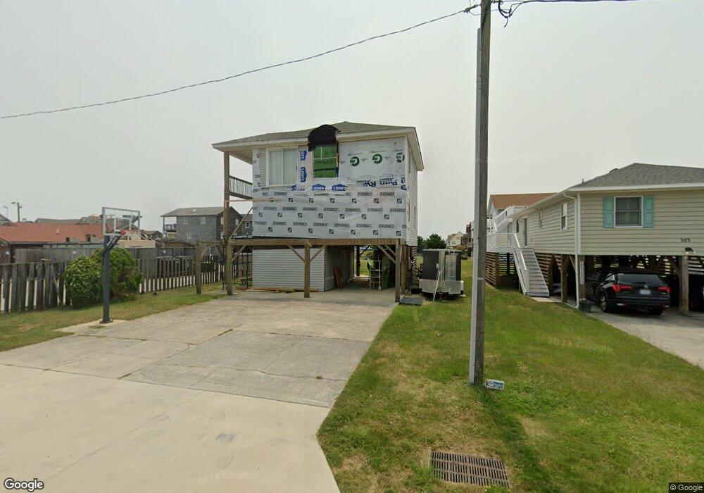 305 E Martin St, Kill Devil Hills, NC 27948 - photo 1