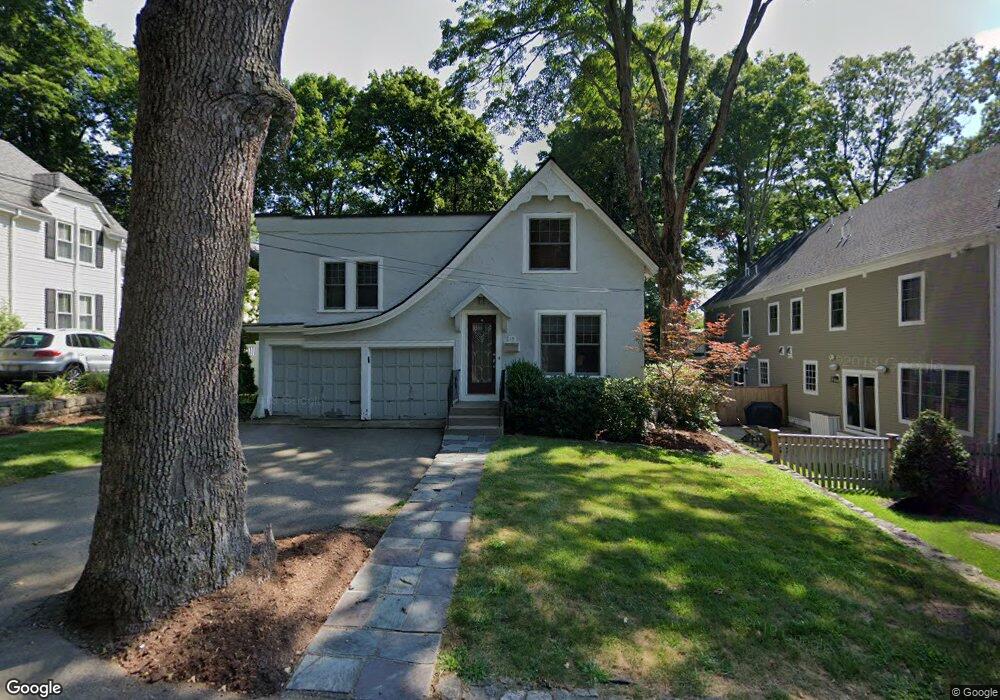 19 Curve St, Wellesley, MA 02482 - photo 1