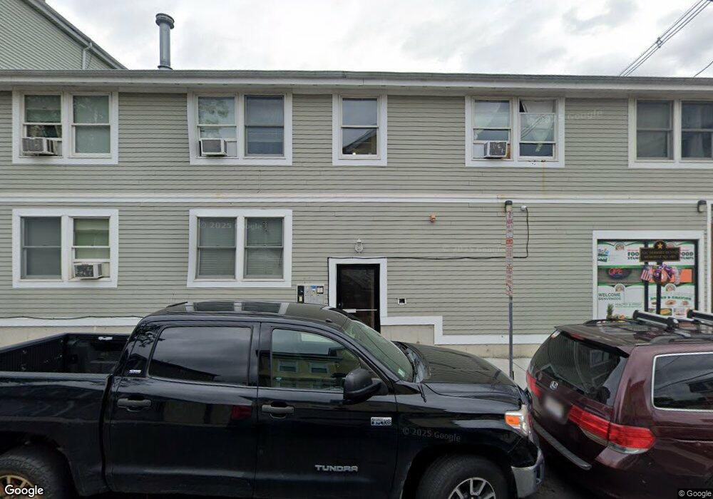 292 Spruce St unit 2R, Chelsea, MA 02150 - photo 1