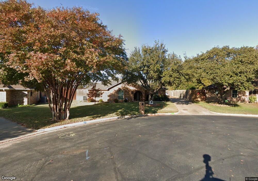 2313 Farrington Ln, Hurst, TX 76054 - photo 1