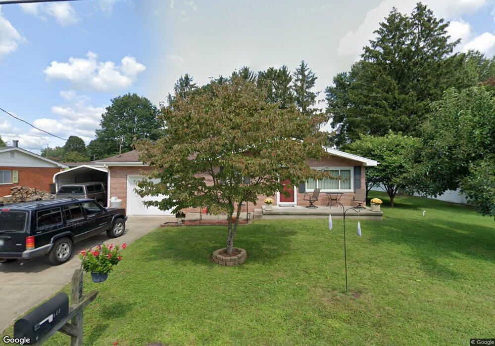 9 Doris Ave, Williamstown, WV 26187 - photo 1