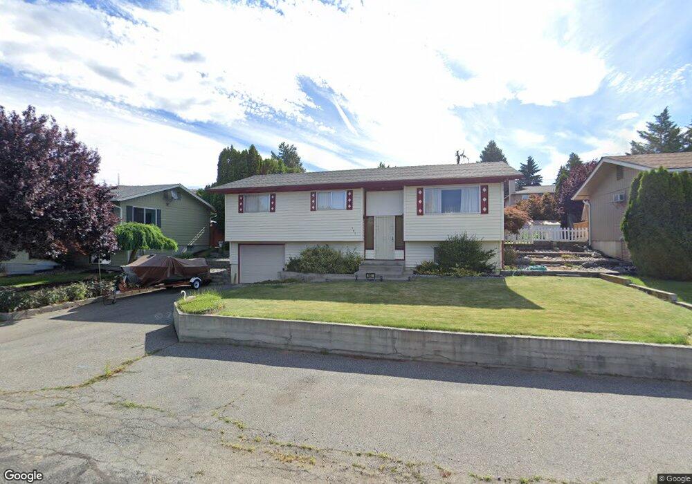 907 N Jackson Place, East Wenatchee, WA 98802 - photo 1