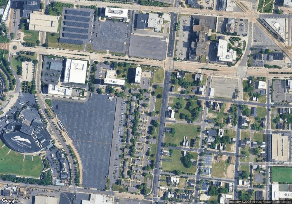 204 Stevens Ct, Camden, NJ 08103 - photo 1