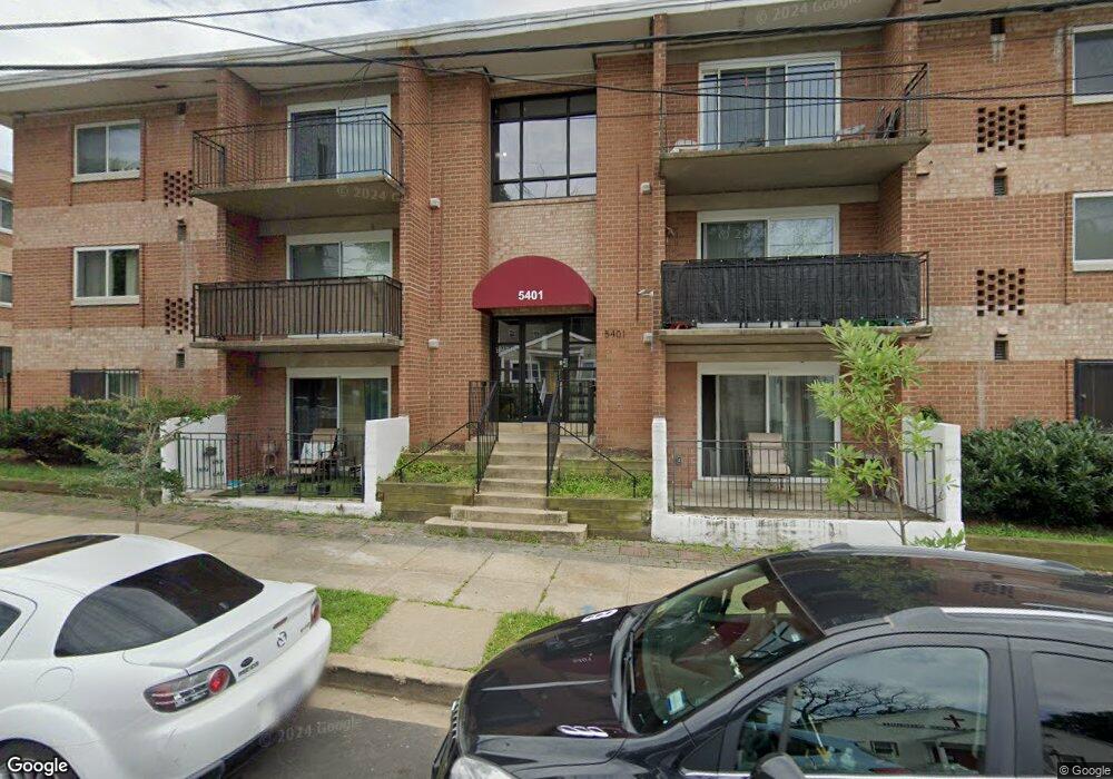 5401 Call Place SE unit 301, Washington, DC 20019 - photo 1