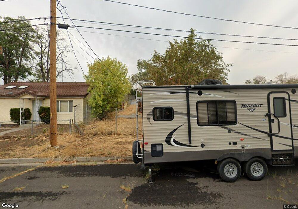 229 W Bell St, Winnemucca, NV 89445 - photo 1
