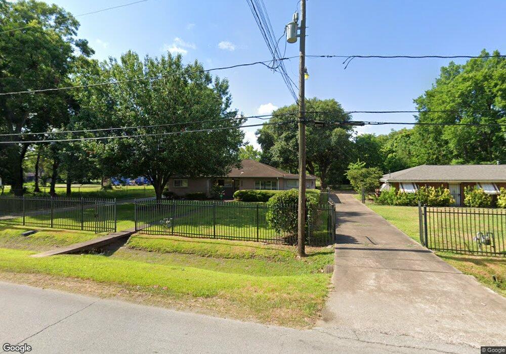 1919 Dewalt St, Houston, TX 77088 - photo 1