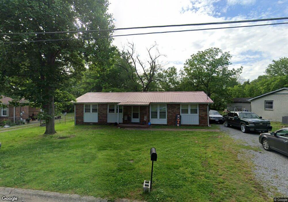 701 Shoma Dr, Shelbyville, TN 37160 - photo 1