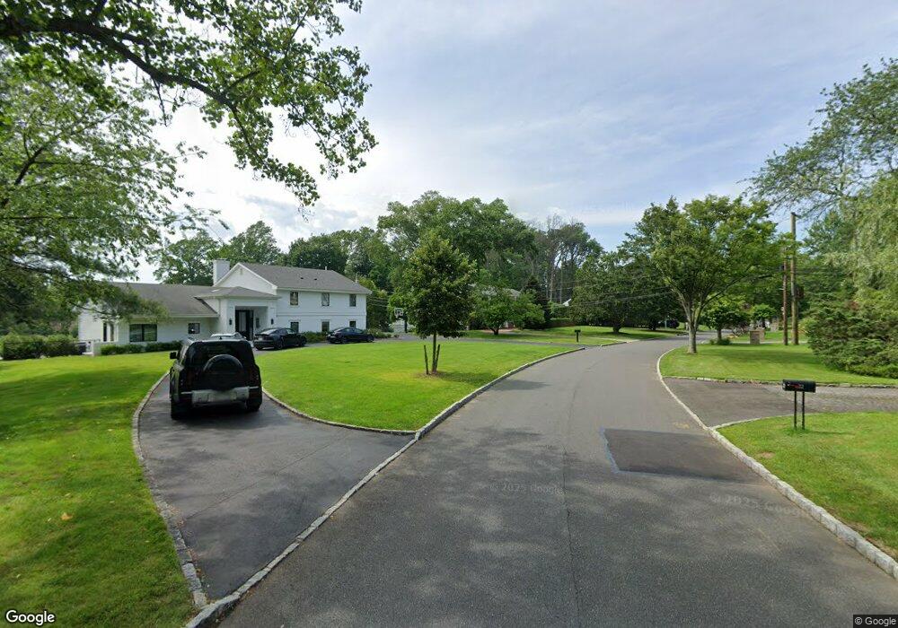 Steven Steven Ln, Great Neck, NY 11024 - photo 1