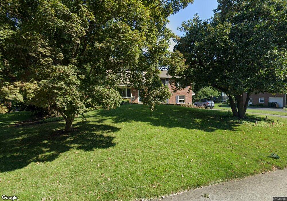 202 Canterbury Dr, Wallingford, PA 19086 - photo 1