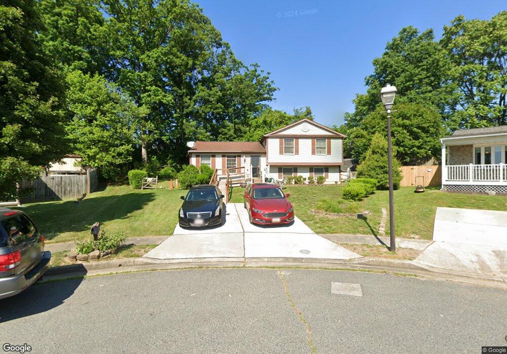 6 Honey Locust Ct, Essex, MD 21221 - photo 1