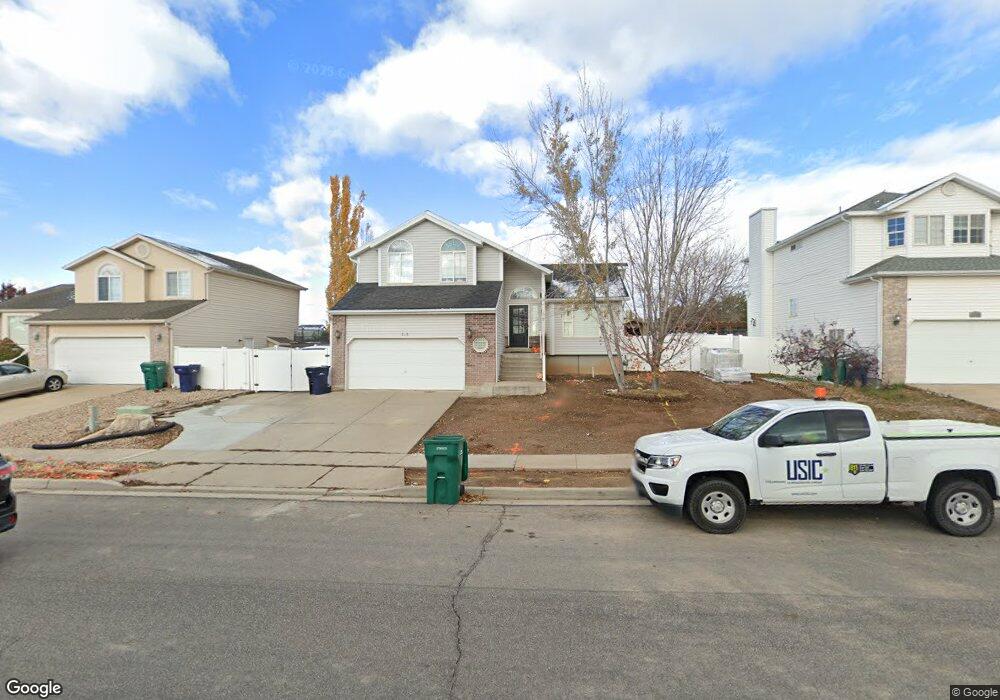 323 E 1625 N, Layton, UT 84041 - photo 1