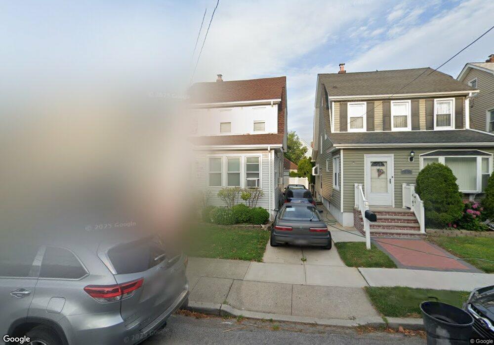 9228 245th St, Floral Park, NY 11001 - photo 1